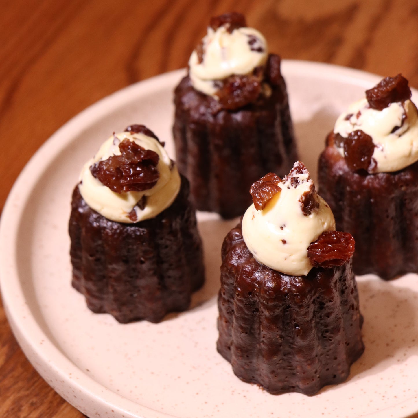 Rum & Raisin Canelé
