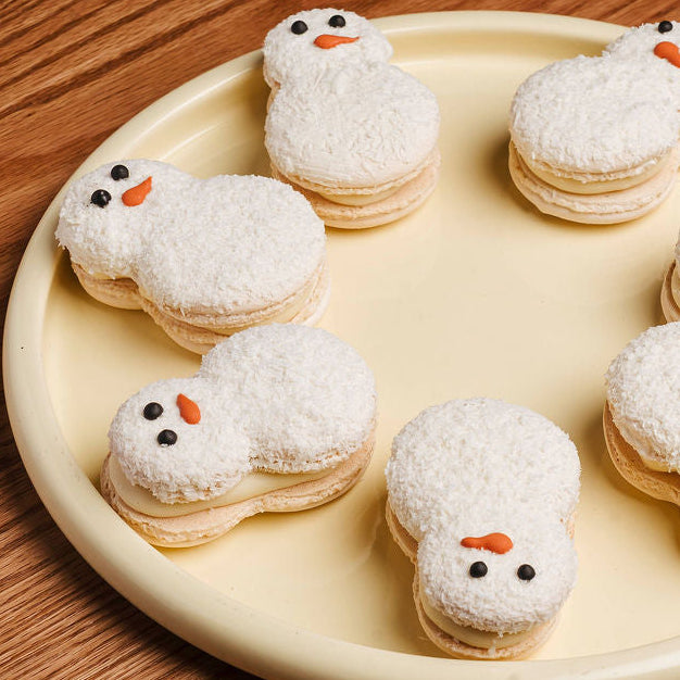 Snowman macaron